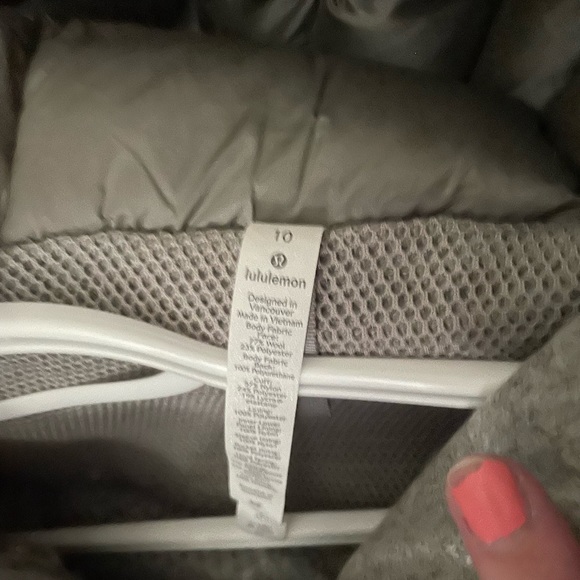 Lululemon wunder puff * wool - Picture 2 of 5